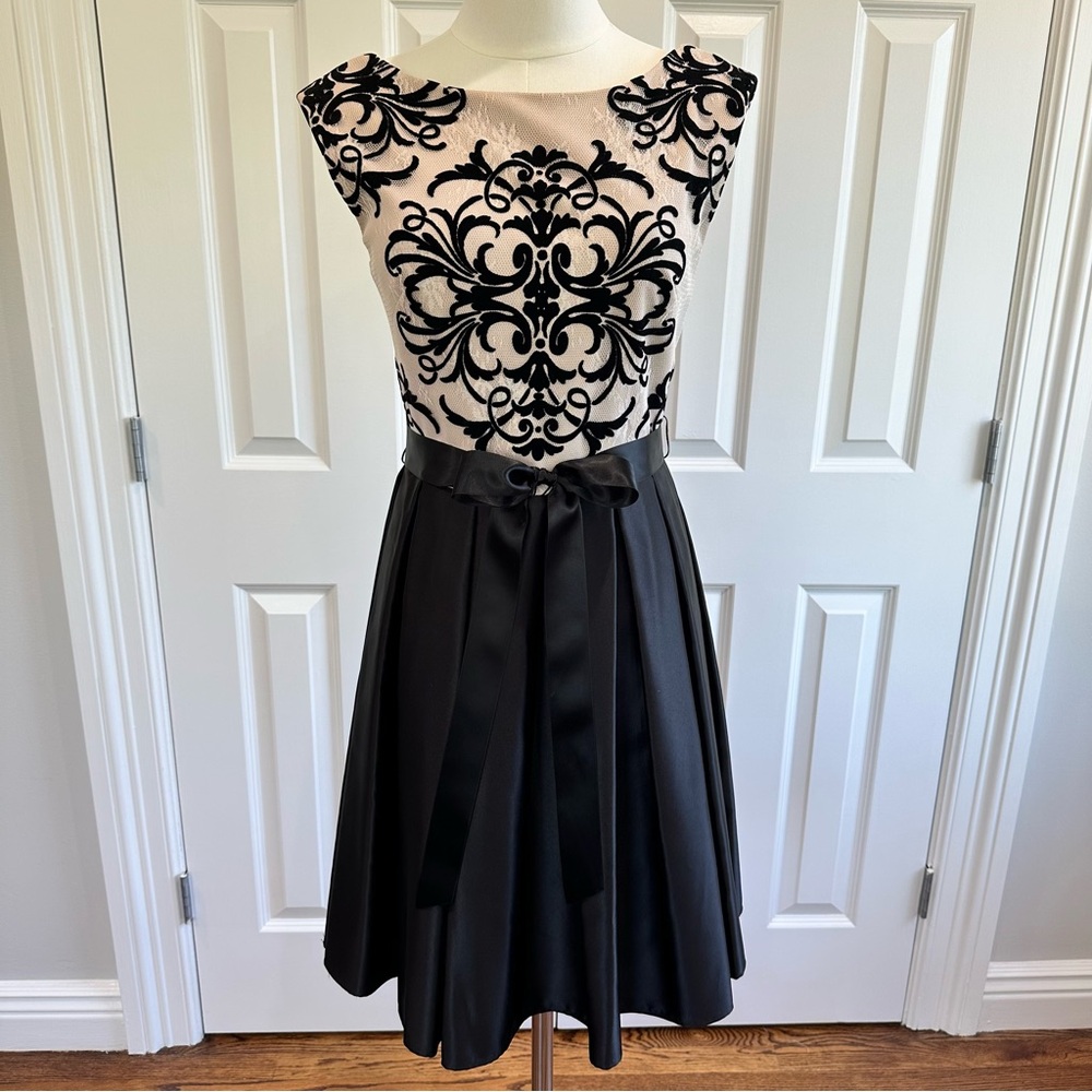 Betsy & Adam Black Velvet Brocade Satin A-Line Cocktail Prom Midi Dress Size 4